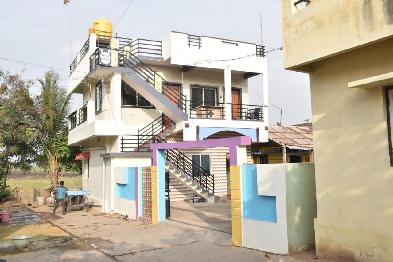 Coconut Homestay האמפי מראה חיצוני תמונה