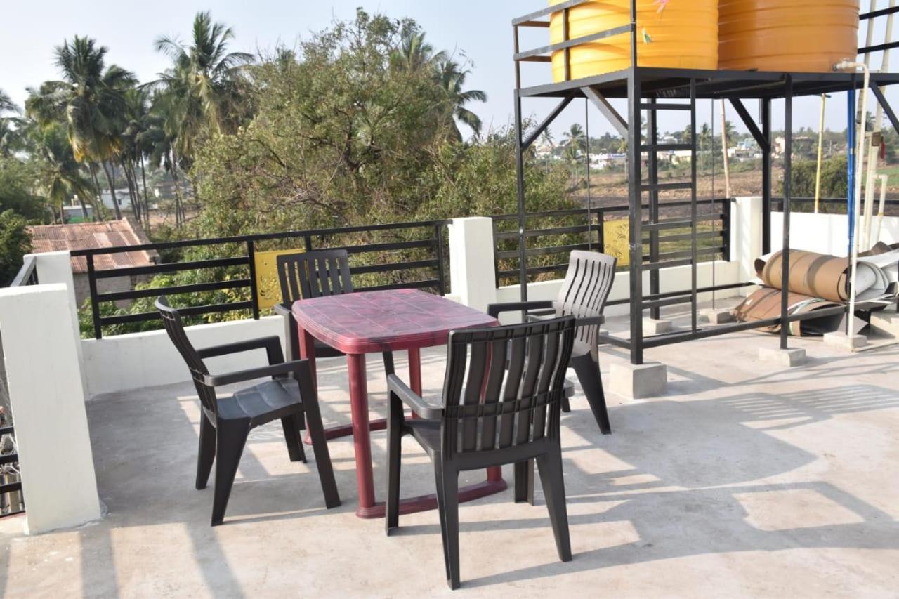 Coconut Homestay האמפי מראה חיצוני תמונה