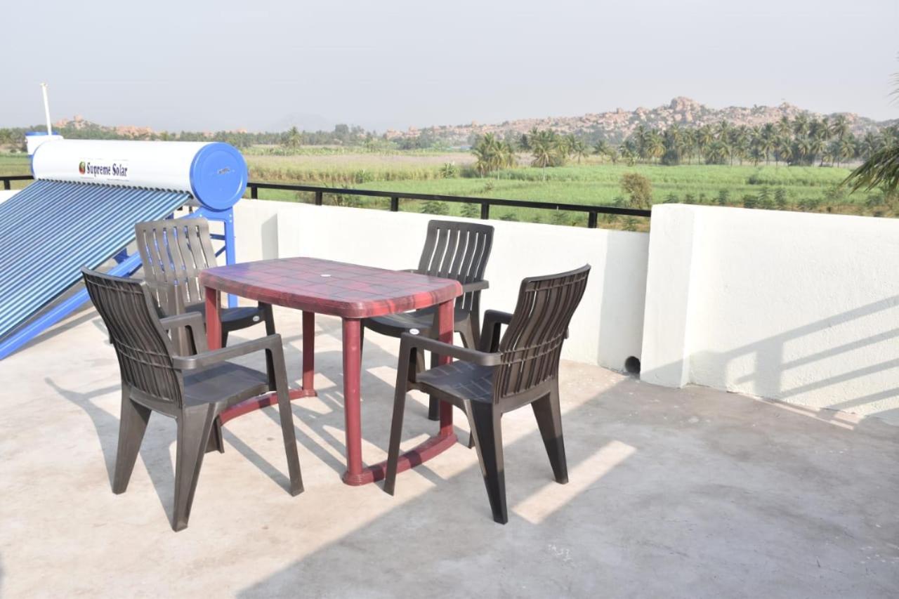 Coconut Homestay האמפי מראה חיצוני תמונה