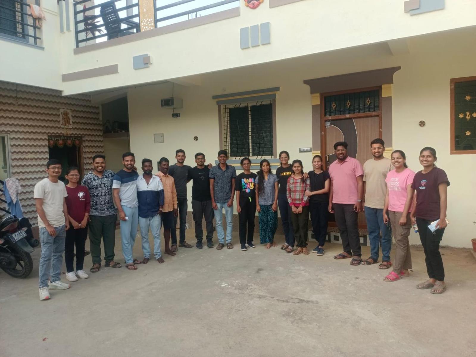 Coconut Homestay האמפי מראה חיצוני תמונה