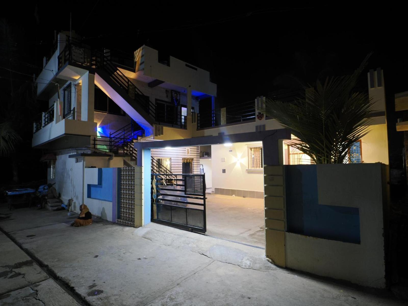 Coconut Homestay האמפי מראה חיצוני תמונה